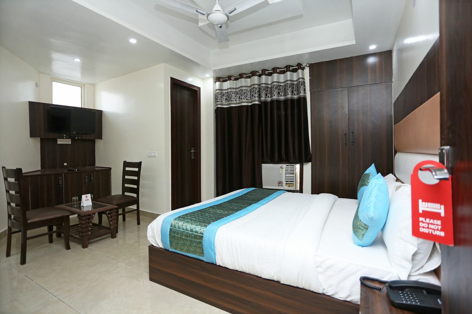 Oyo 11505 Hotel Classic Park New Delhi Buitenkant foto